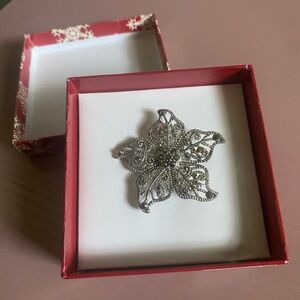 Vintage Floral Brooch